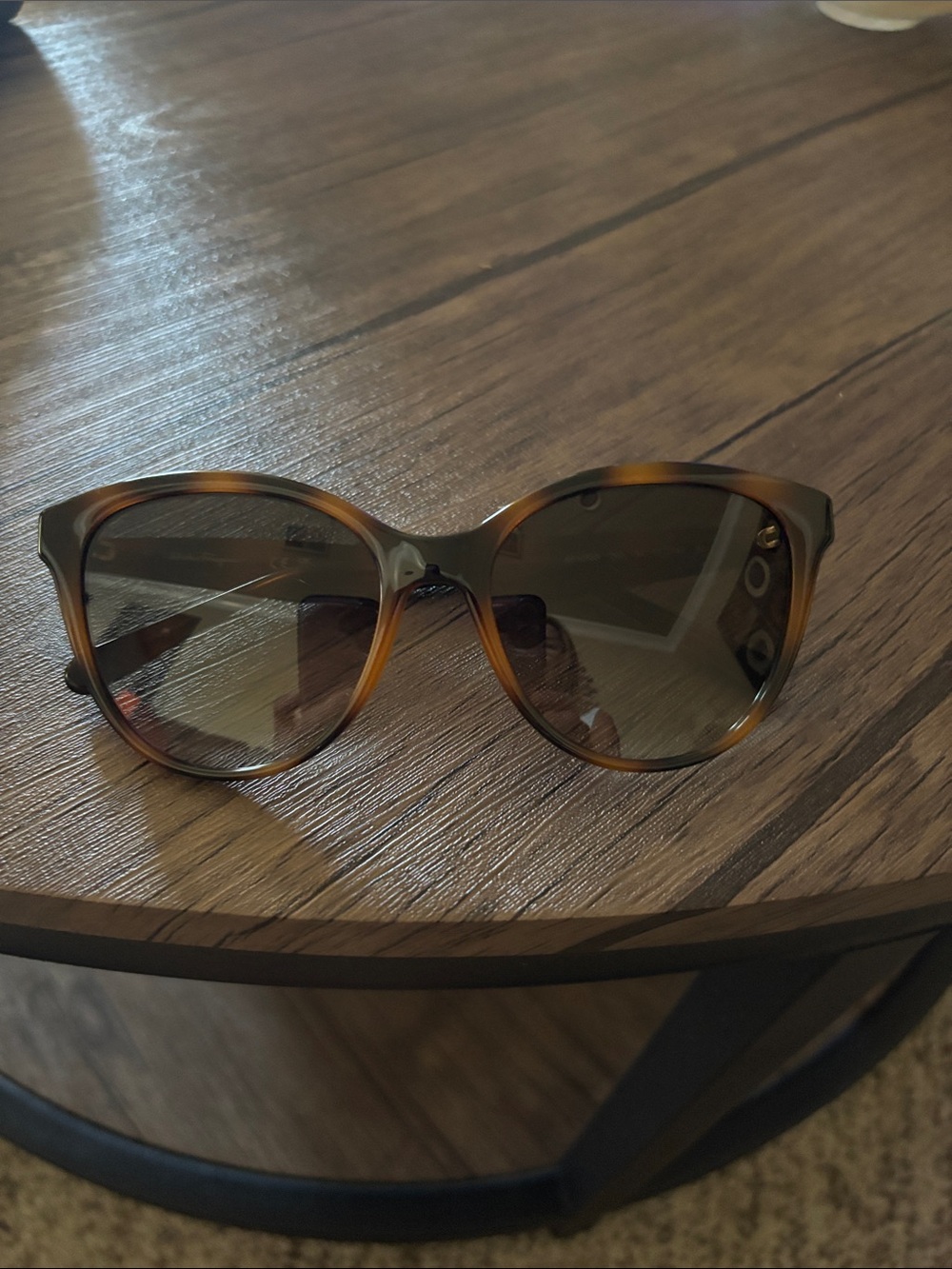 Salvatore Ferragamo Tortoiseshell Cat-Eye Sunglasses - Brown